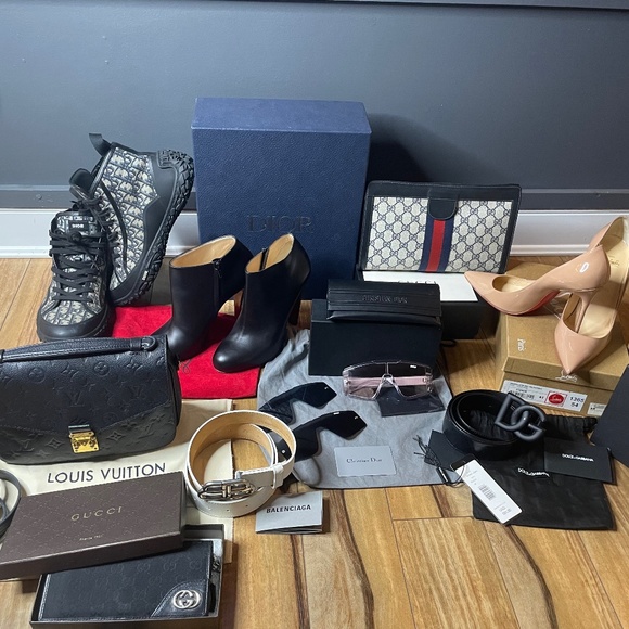 Meet your Posher, Angela - Picture 2 of 2